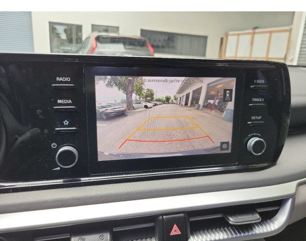 Used 2022 Kia K5 LXS FWD image 22