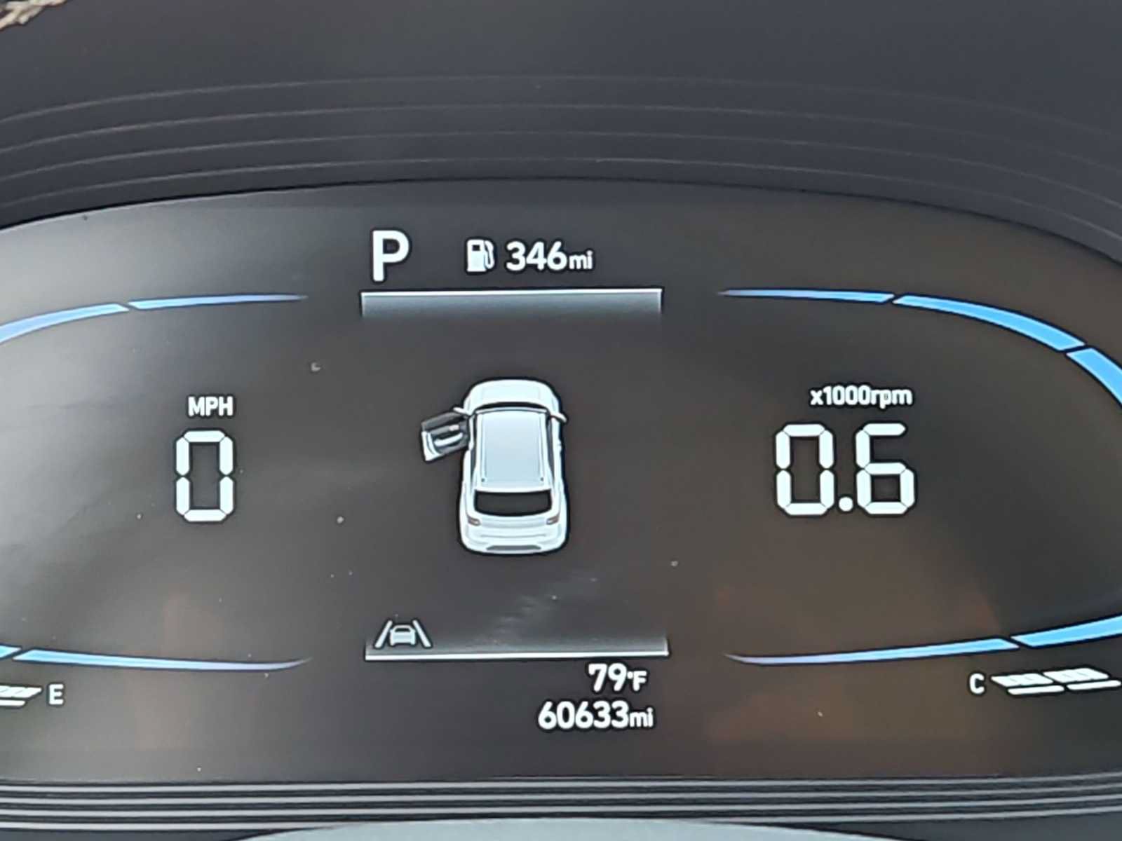 Used 2025 Hyundai Venue SEL FWD image 14