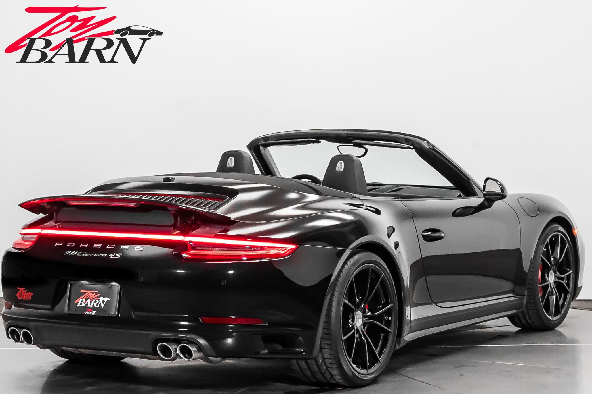 Used 2017 Porsche 911 Carrera 4S image 5