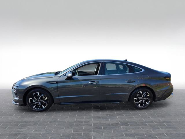 Used 2025 Hyundai Sonata SEL FWD image 4