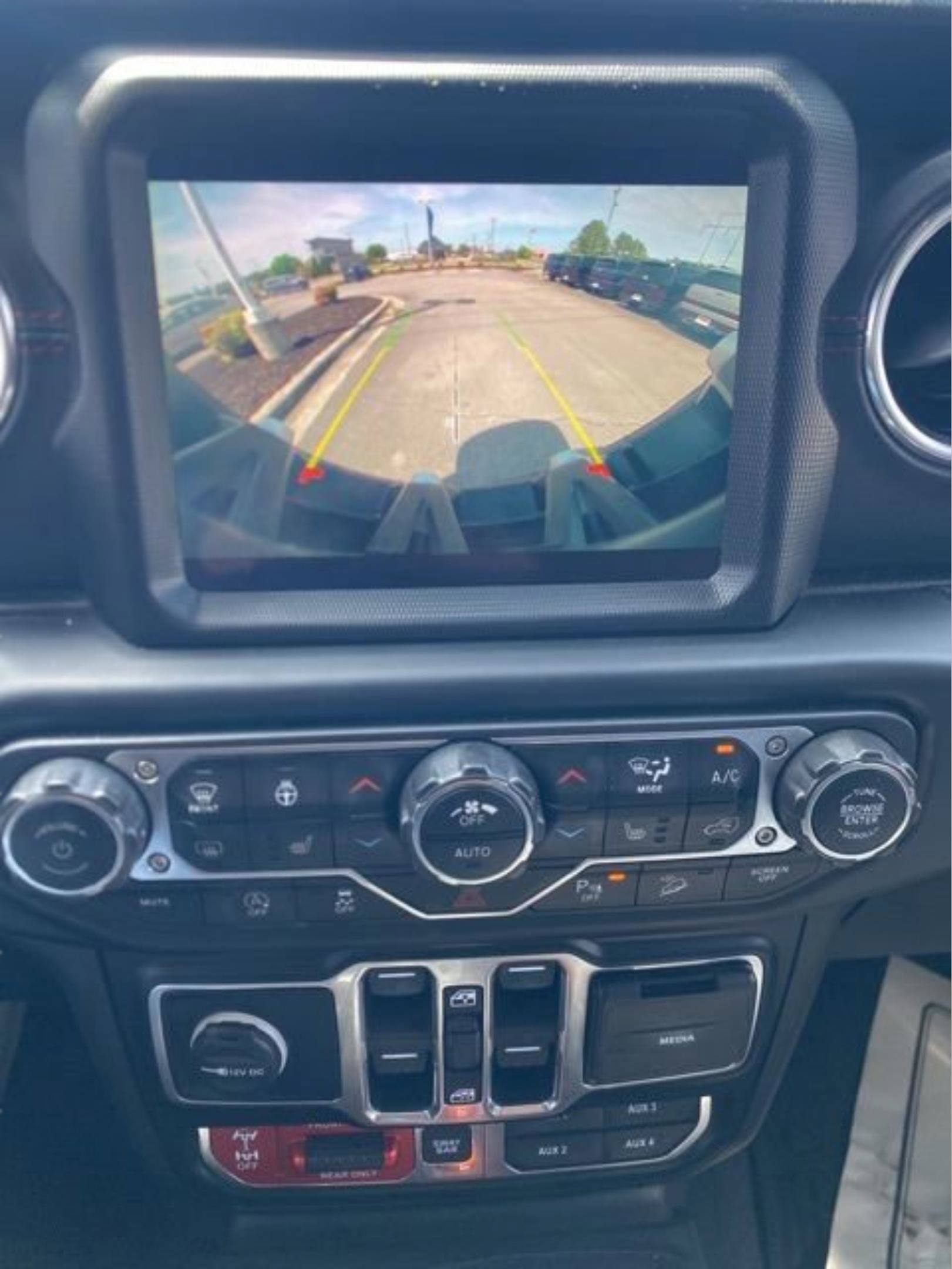 Used 2020 Jeep Wrangler Unlimited Rubicon w/ Quick Order Package 28Y Recon AWD/4WD image 17