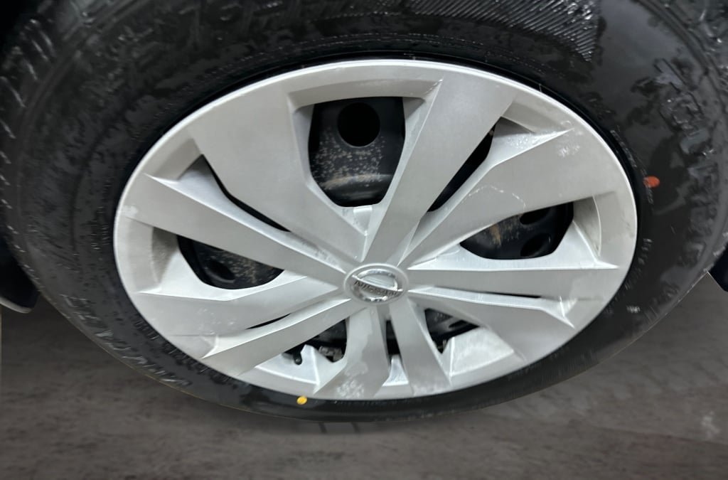 Used 2018 Nissan Versa Note SV FWD image 19