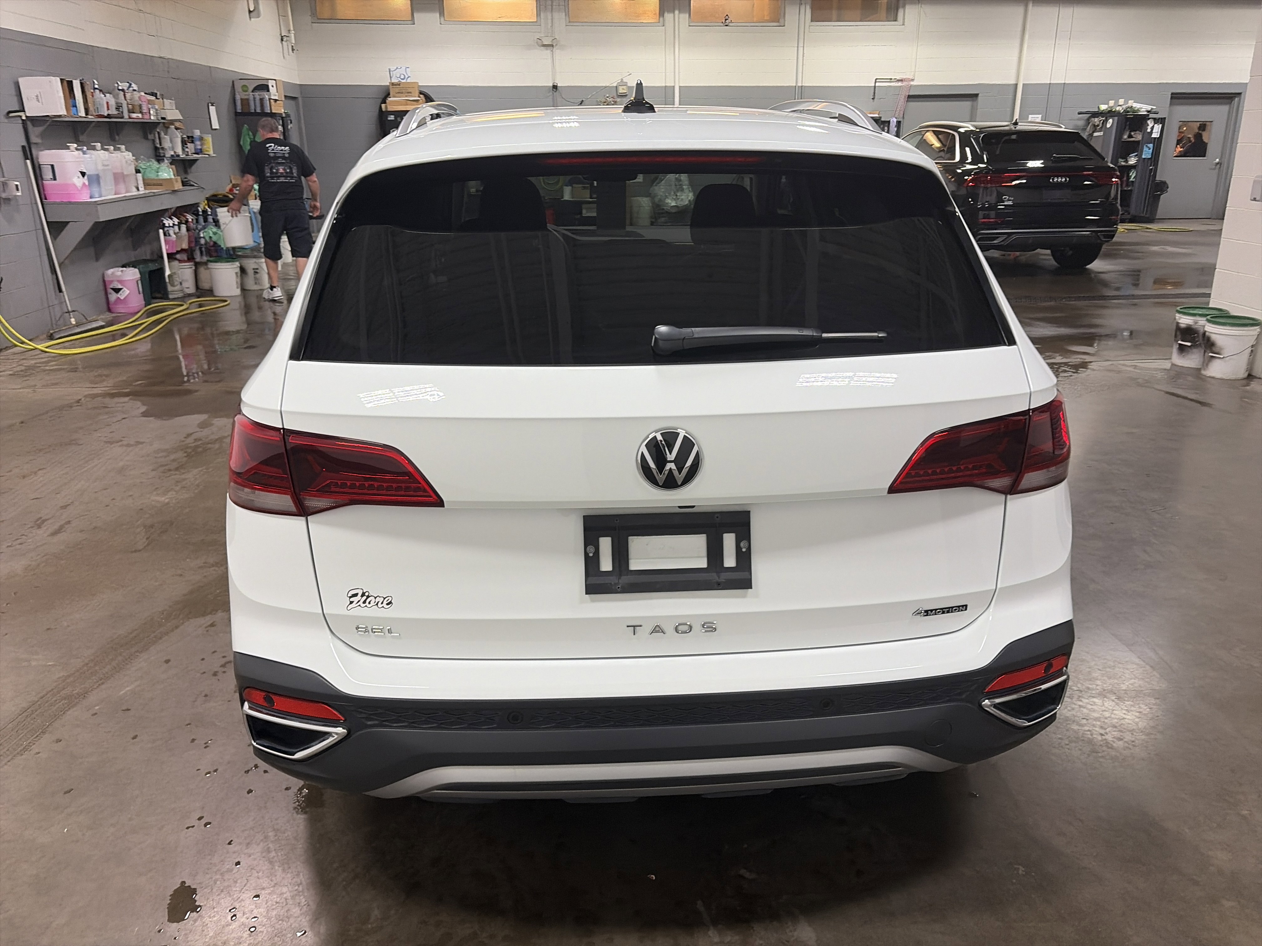 Certified 2022 Volkswagen Taos SEL AWD/4WD image 4