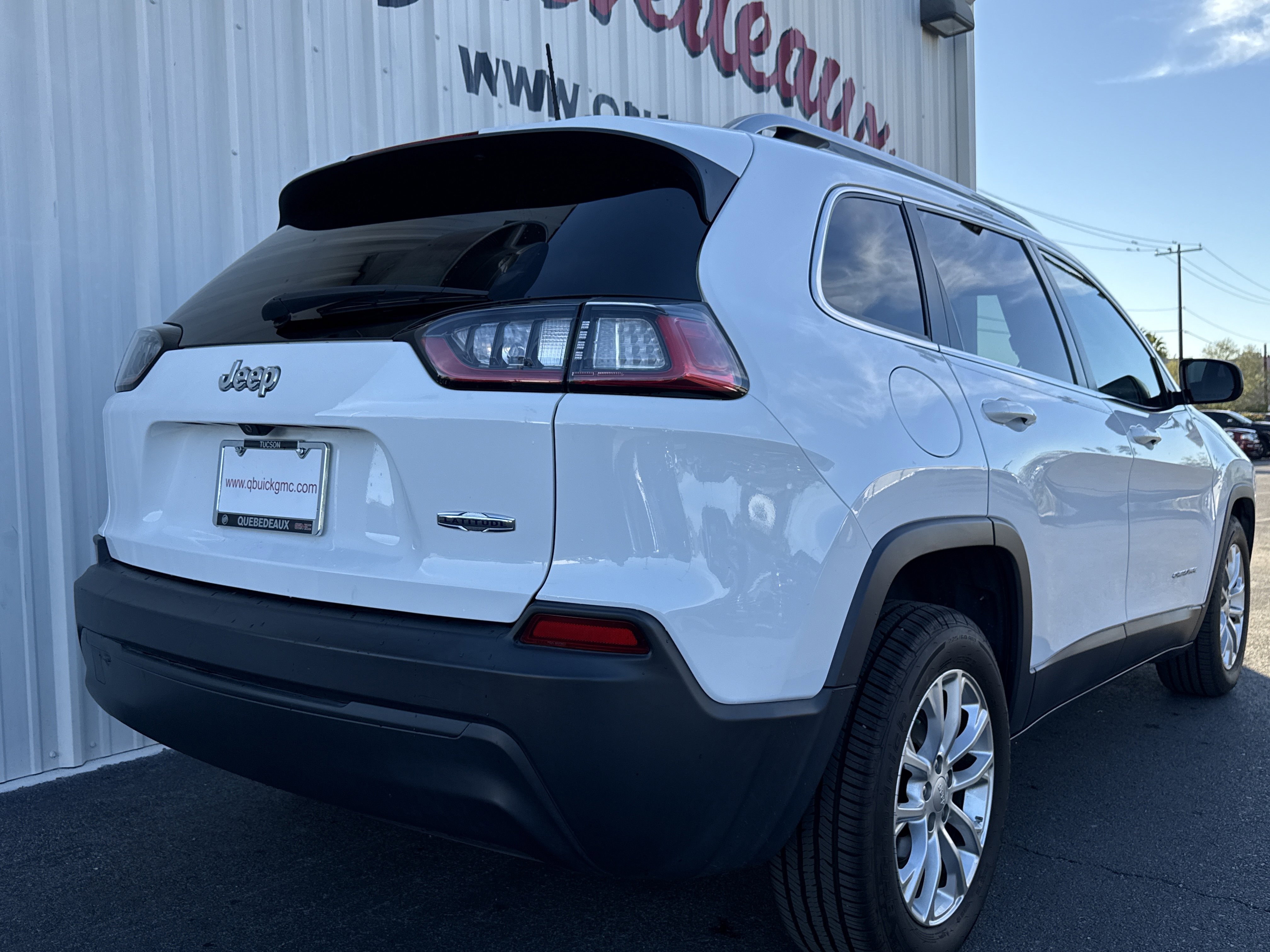 Used 2019 Jeep Cherokee Latitude w/ Popular Appearance Group image 22