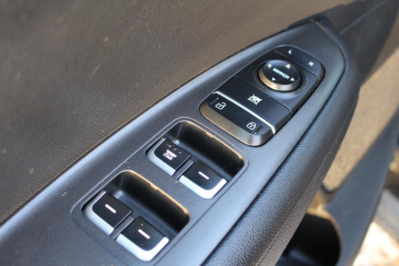 Used 2018 Kia Optima LX image 13