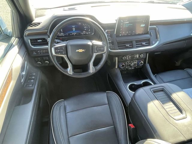 Used 2023 Chevrolet Suburban Premier image 13
