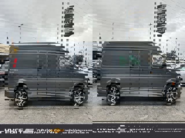 Used 2019 GMC Savana 2500 Extended image 2