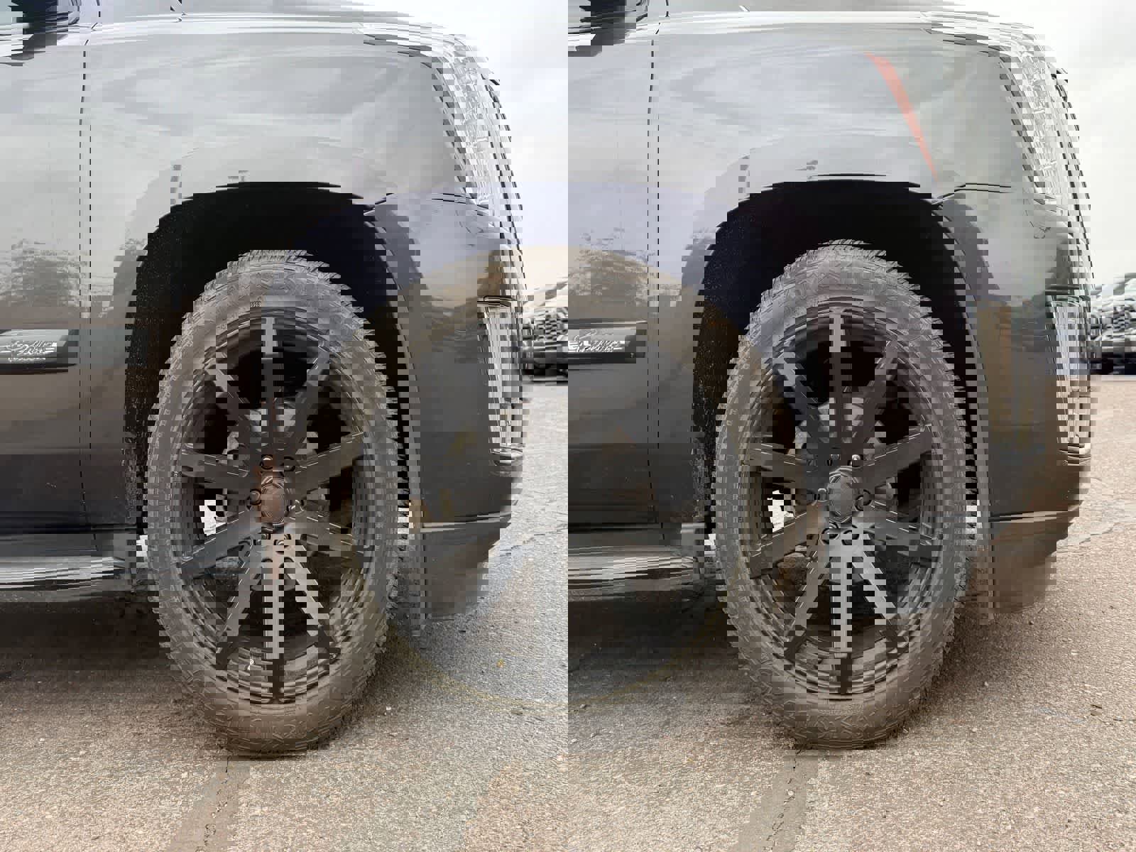 Used 2016 Cadillac Escalade Luxury image 6