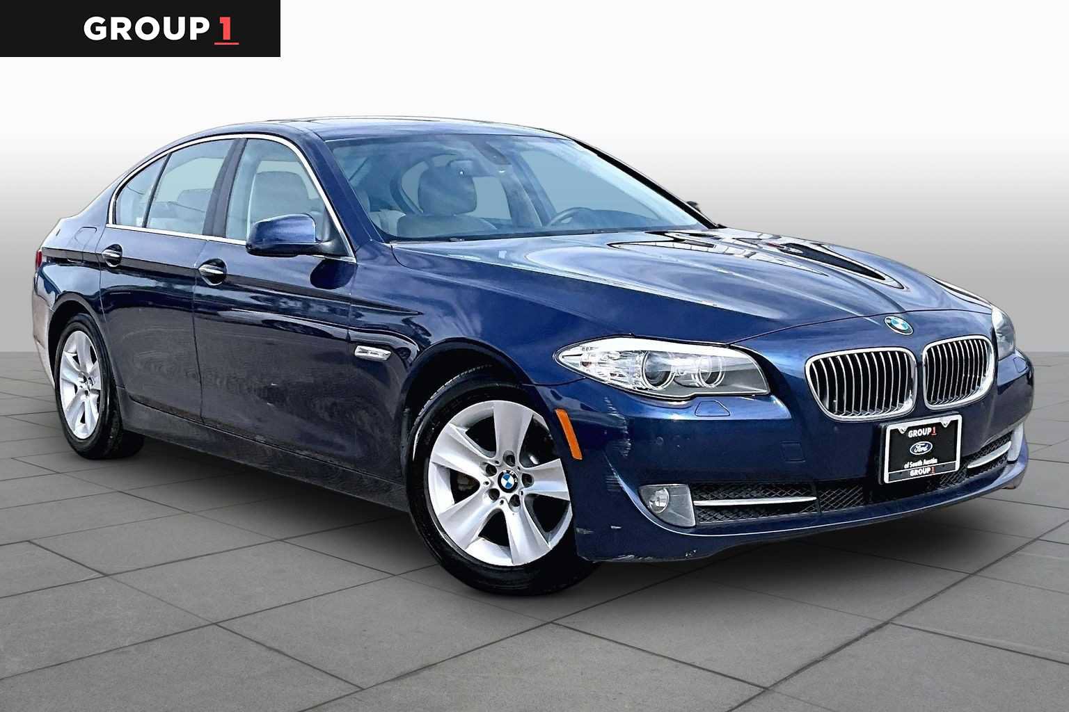 Used 2011 BMW 528i Sedan RWD image 1