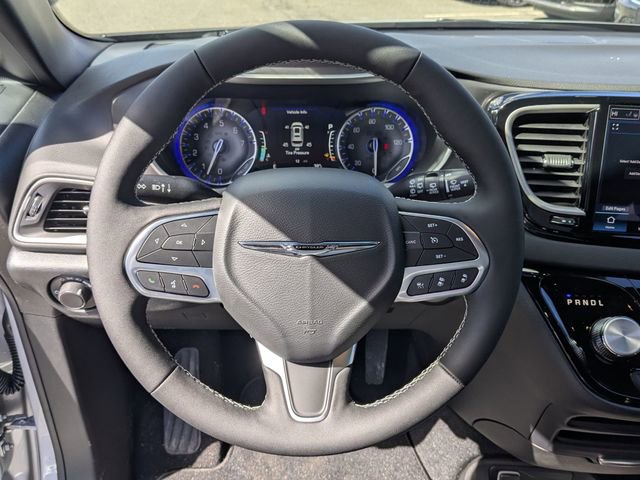 New 2026 Chrysler Voyager LX image 27