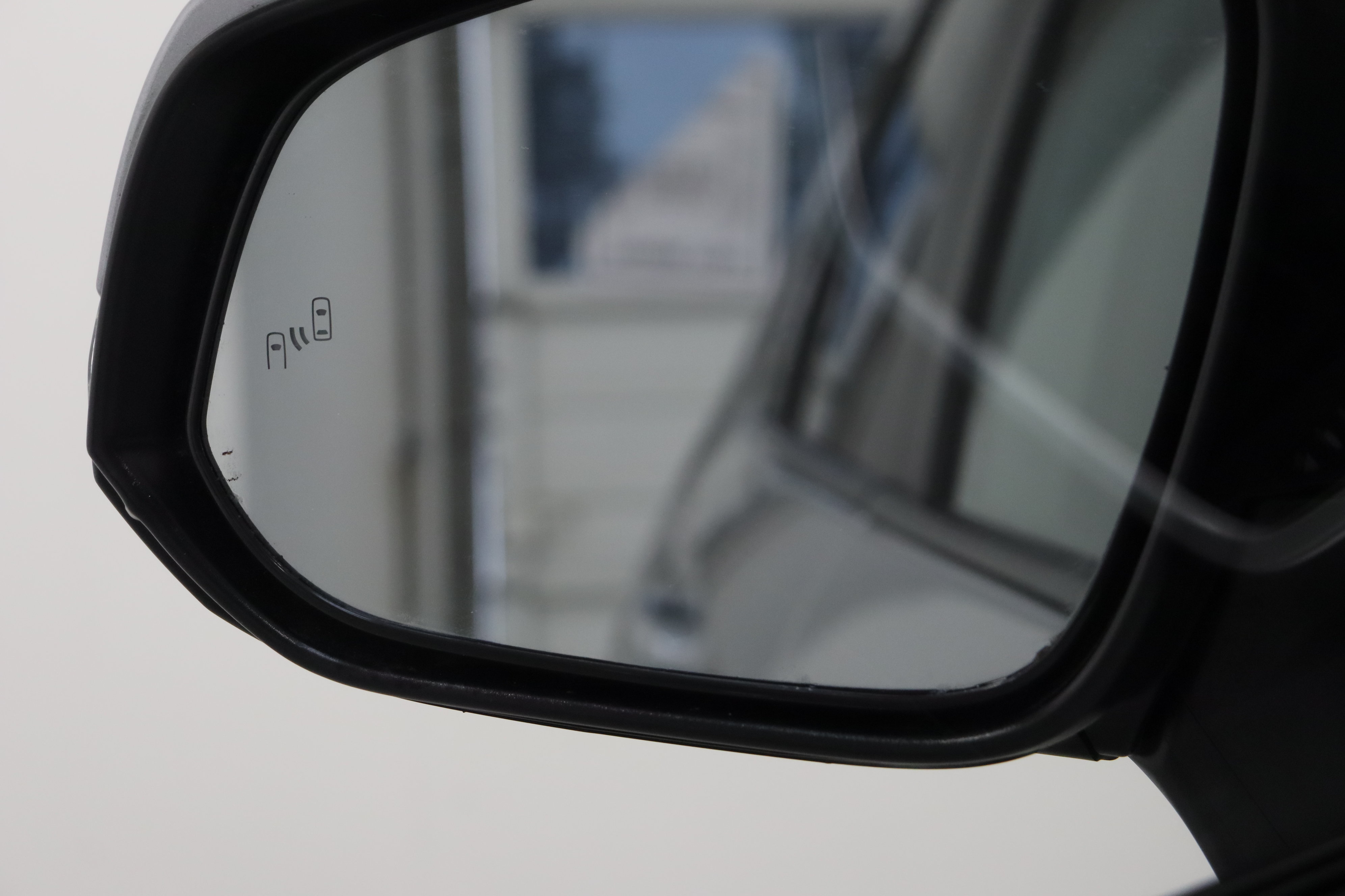 Used 2025 Toyota RAV4 XLE FWD image 22