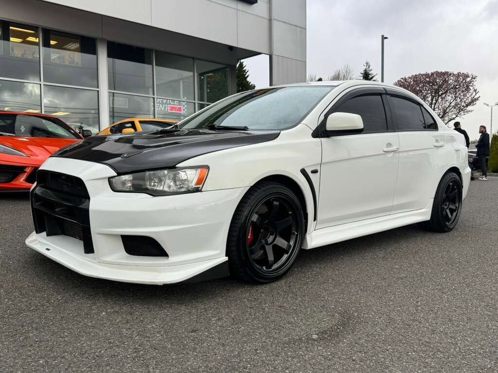 Used 2012 Mitsubishi Lancer Evolution GSR image 9