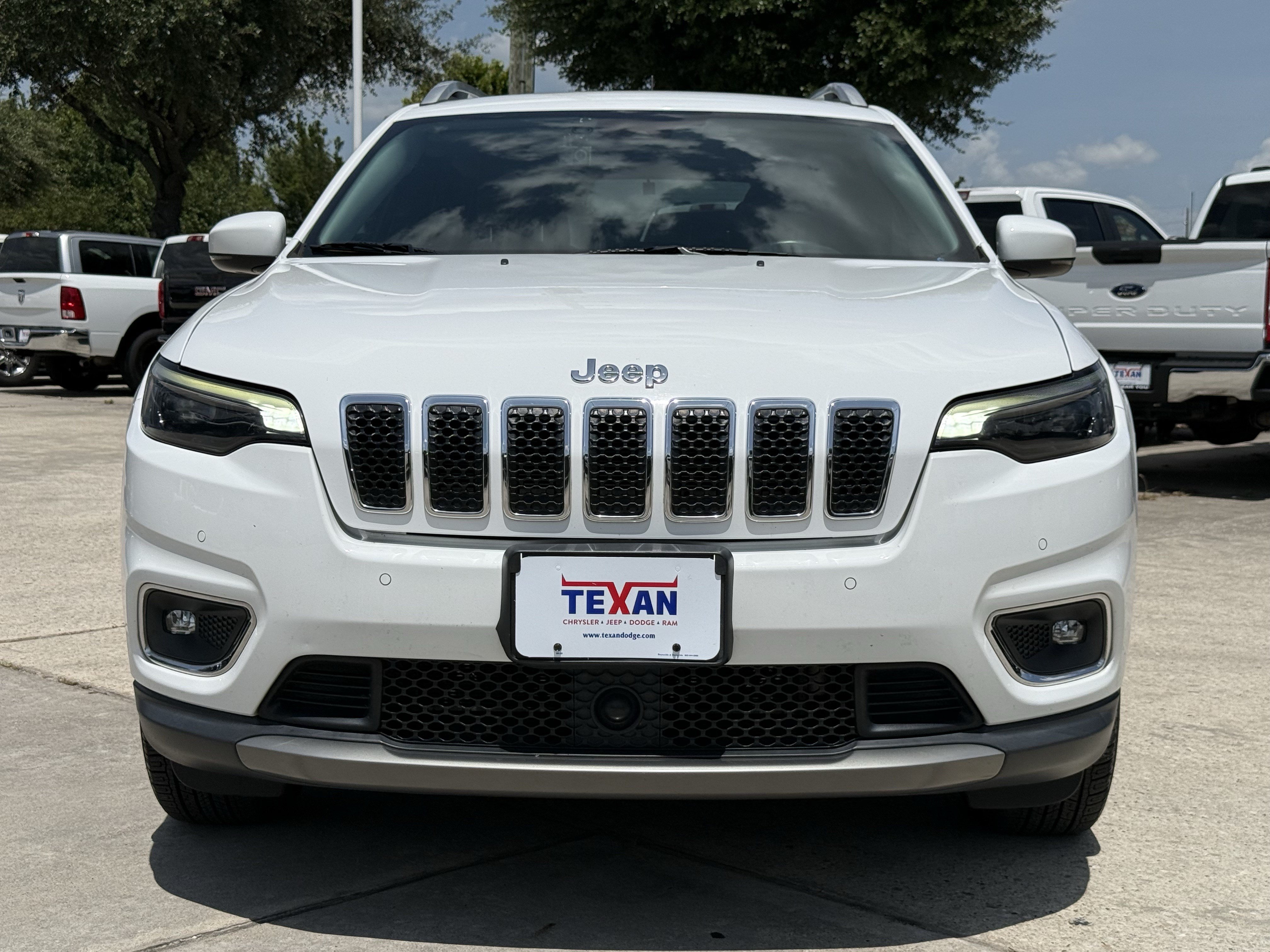Used 2019 Jeep Cherokee Limited w/ Technology Group AWD/4WD image 10