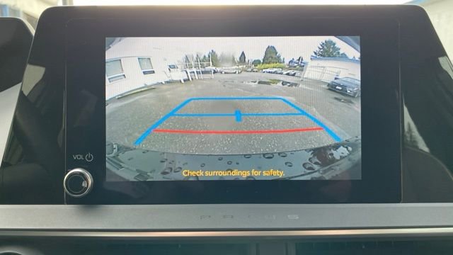 Used 2023 Toyota Prius XLE image 35