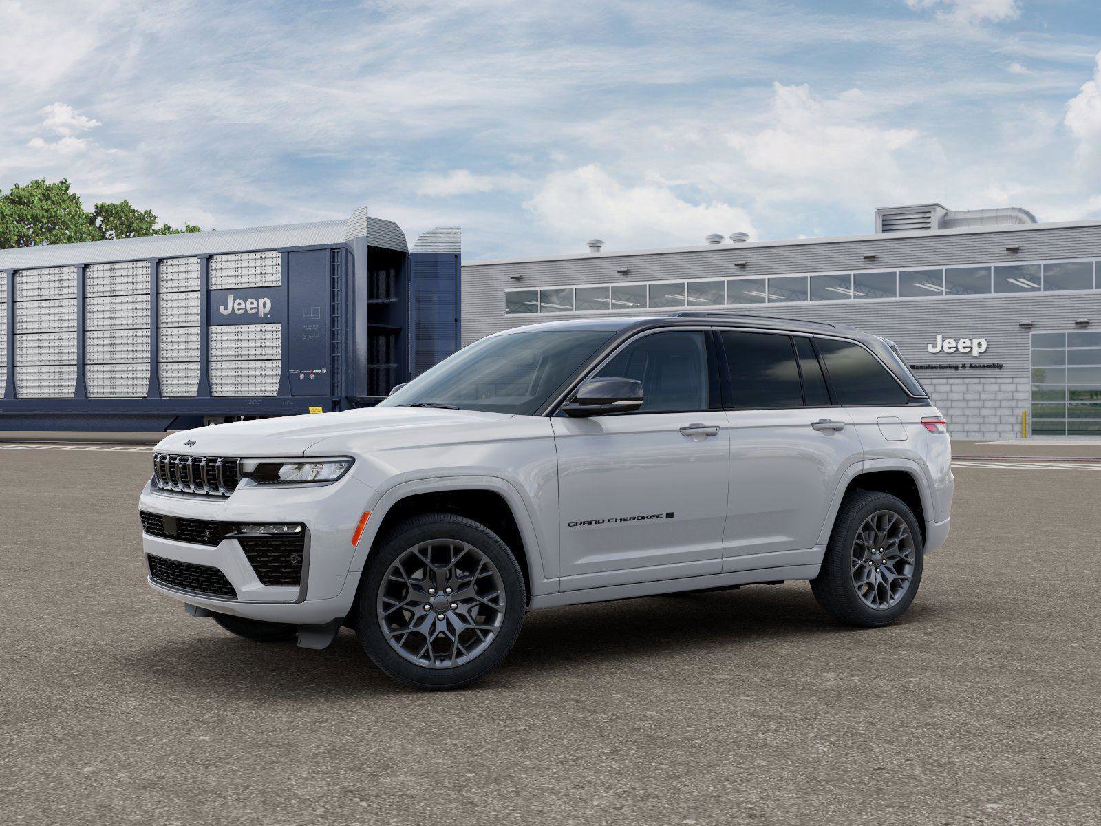 New 2026 Jeep Grand Cherokee Summit AWD/4WD image 2