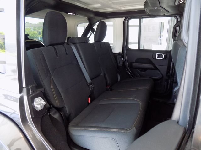Certified 2025 Jeep Wrangler Unlimited Sahara AWD/4WD image 27