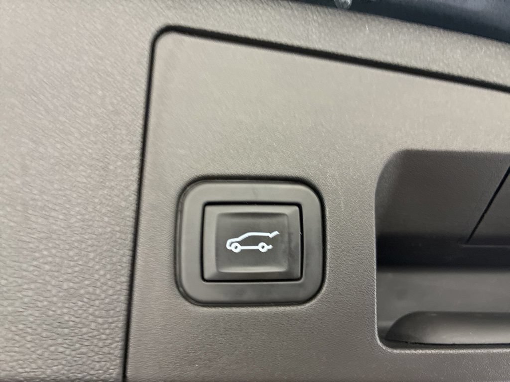 Used 2019 Cadillac XT4 Premium Luxury AWD/4WD image 7