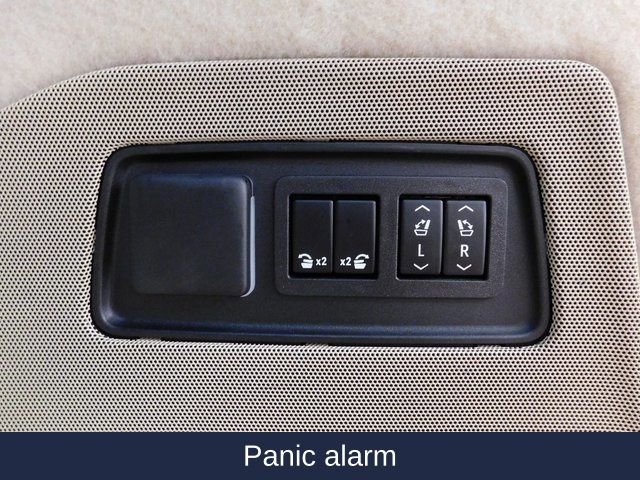 Used 2023 Cadillac Escalade Premium Luxury w/ Performance Package image 26