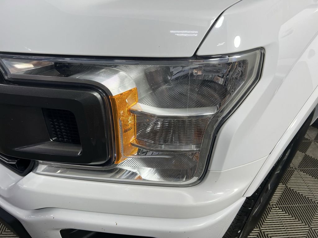 Used 2018 Ford F150 XLT w/ Equipment Group 302A Luxury AWD/4WD image 33
