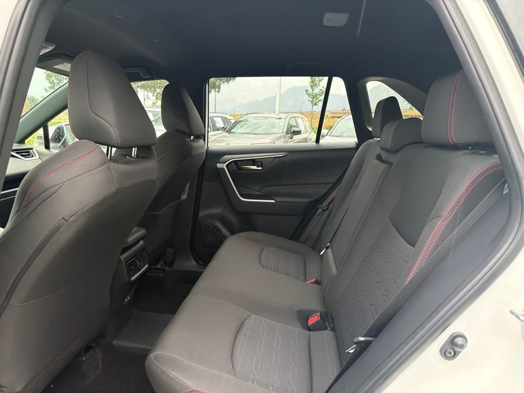 Used 2025 Toyota RAV4 SE AWD/4WD image 20