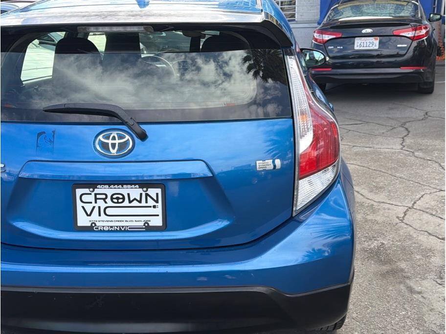 Used 2017 Toyota Prius C One FWD image 22