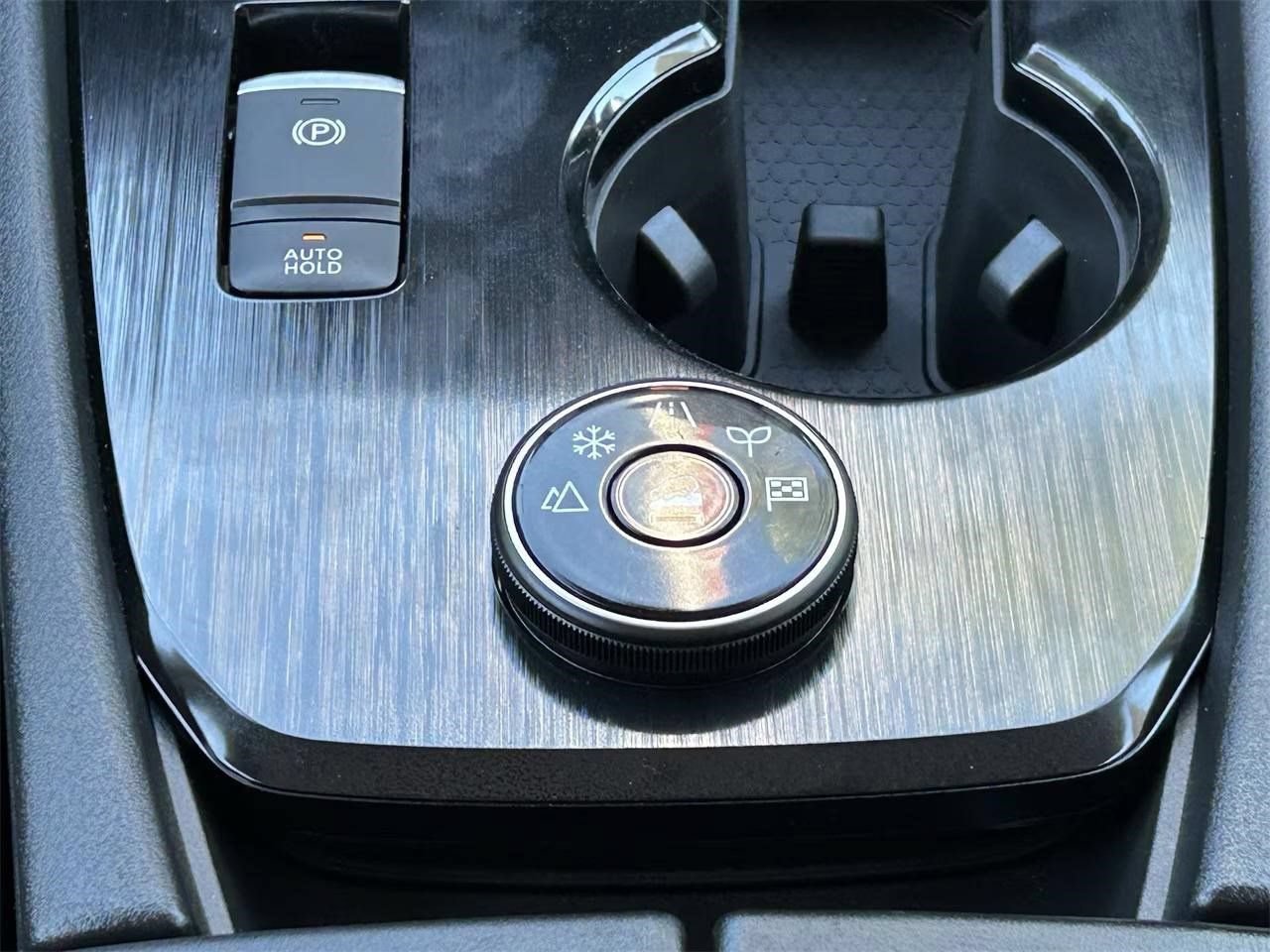 New 2026 Nissan Rogue SV AWD/4WD image 23