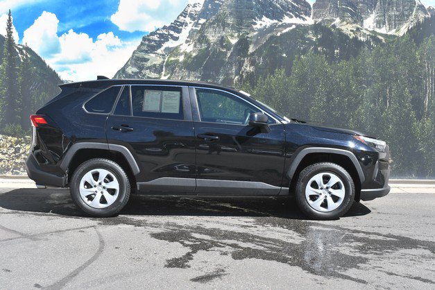 Certified 2025 Toyota RAV4 LE AWD/4WD image 2