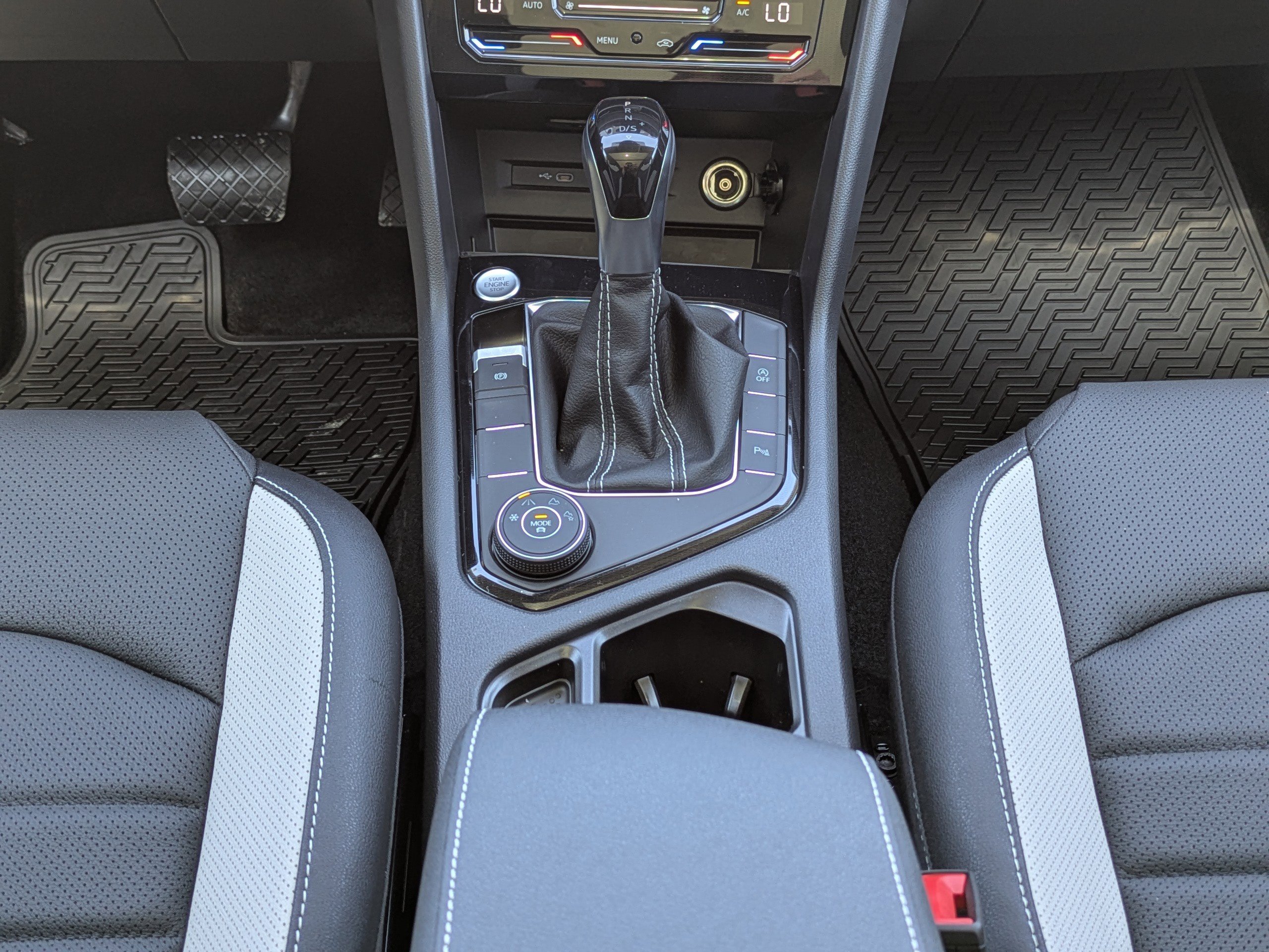 New 2026 Volkswagen Taos SEL AWD/4WD image 19