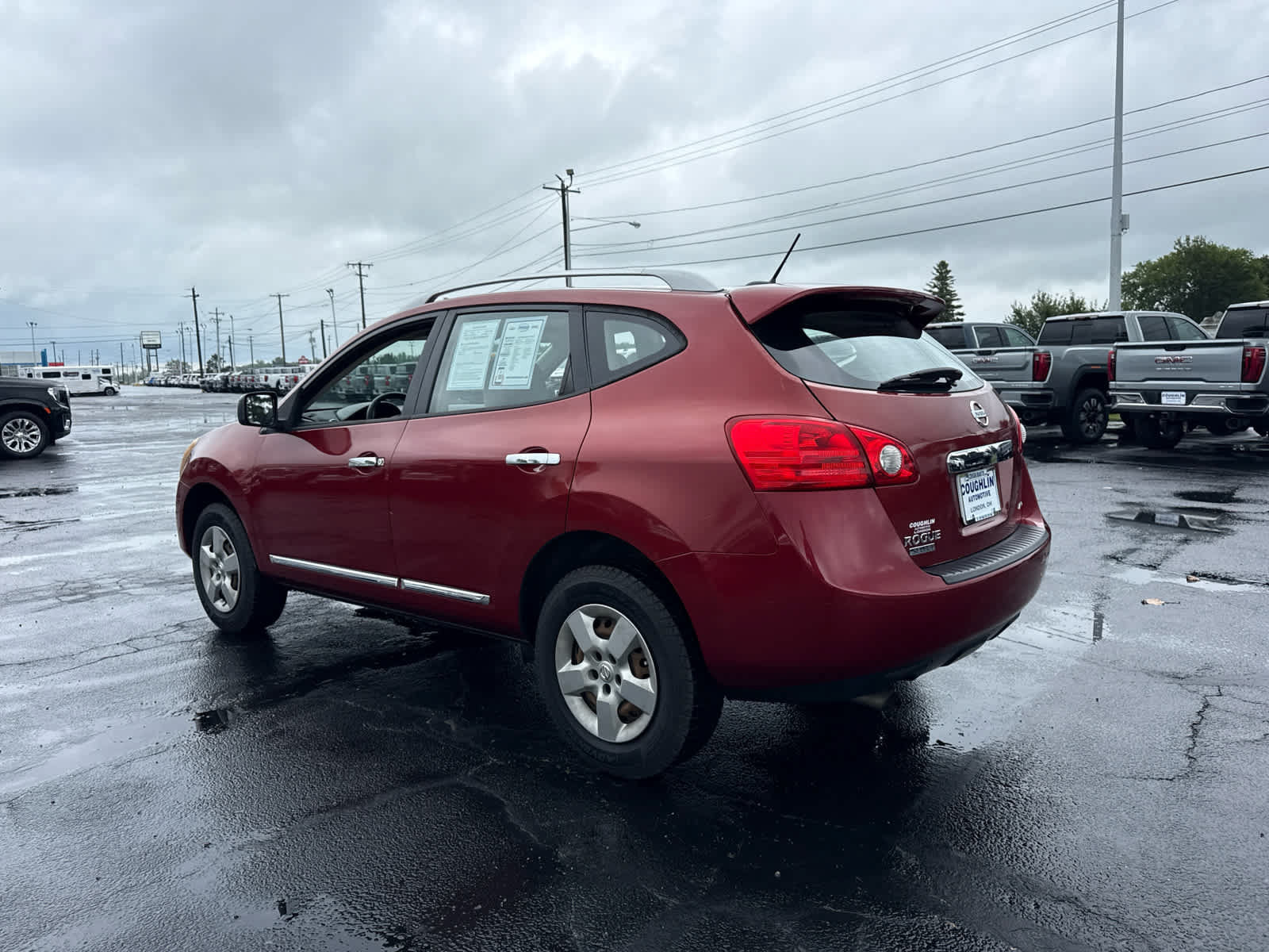 Used 2015 Nissan Rogue S w/ Convenience Package AWD/4WD image 3