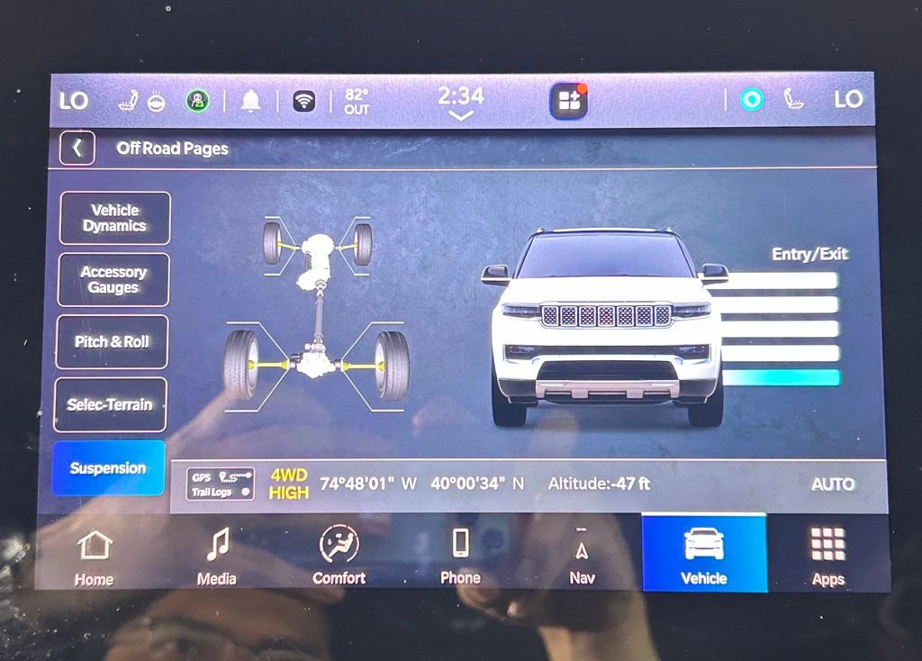 Used 2022 Jeep Wagoneer Series III w/ Rear Seat Video Group 1 AWD/4WD image 26