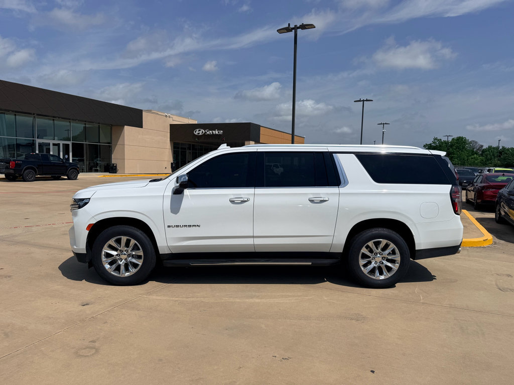 Used 2022 Chevrolet Suburban Premier RWD image 9