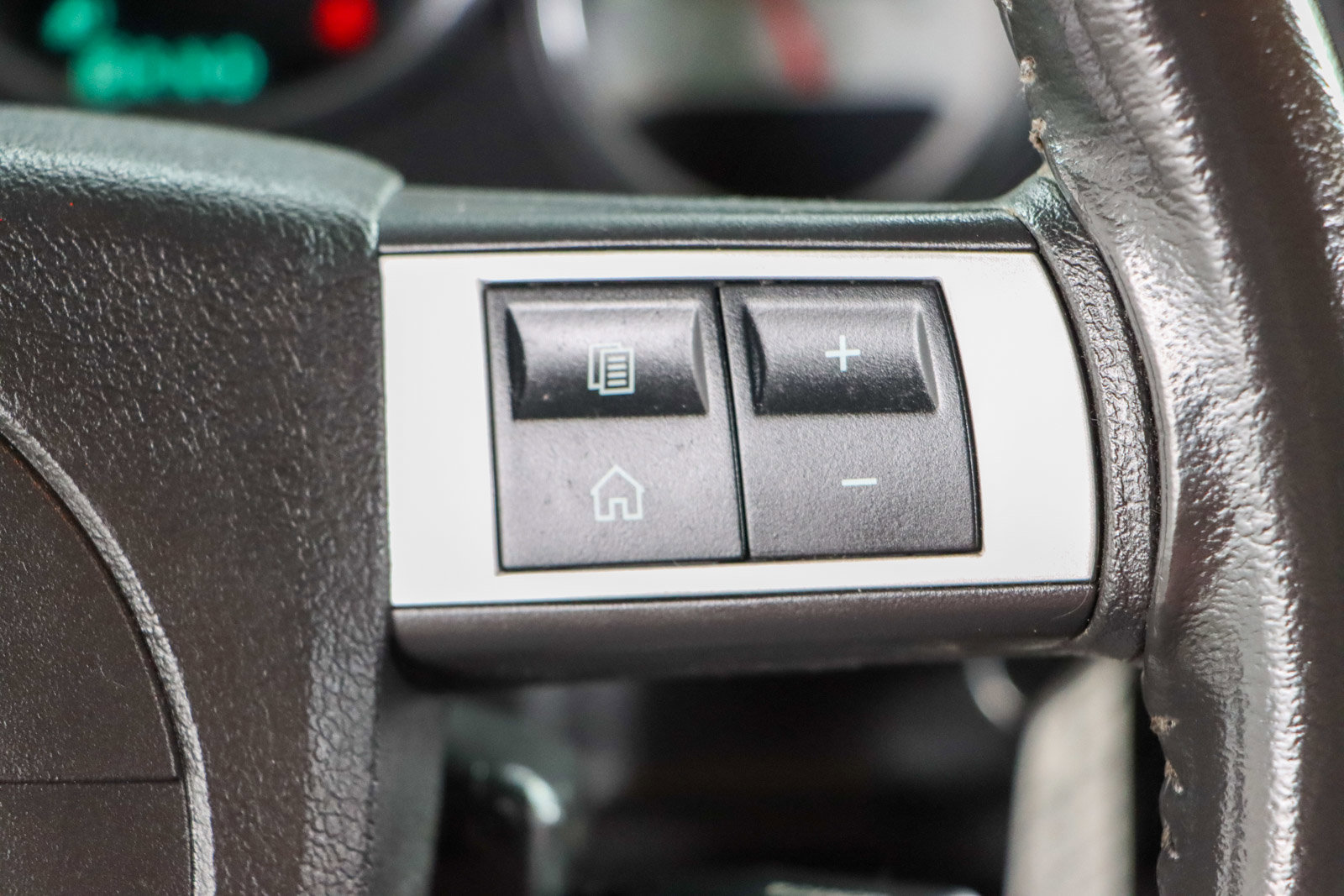 Used 2010 Dodge Challenger SRT8 image 14