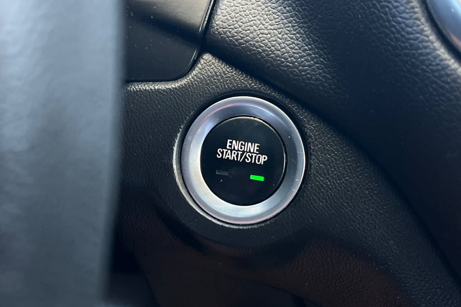 Used 2023 Chevrolet Equinox LT FWD image 28