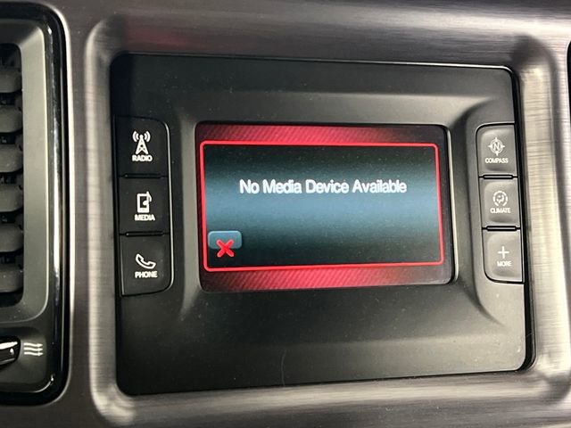 Used 2017 Dodge Challenger R/T image 30