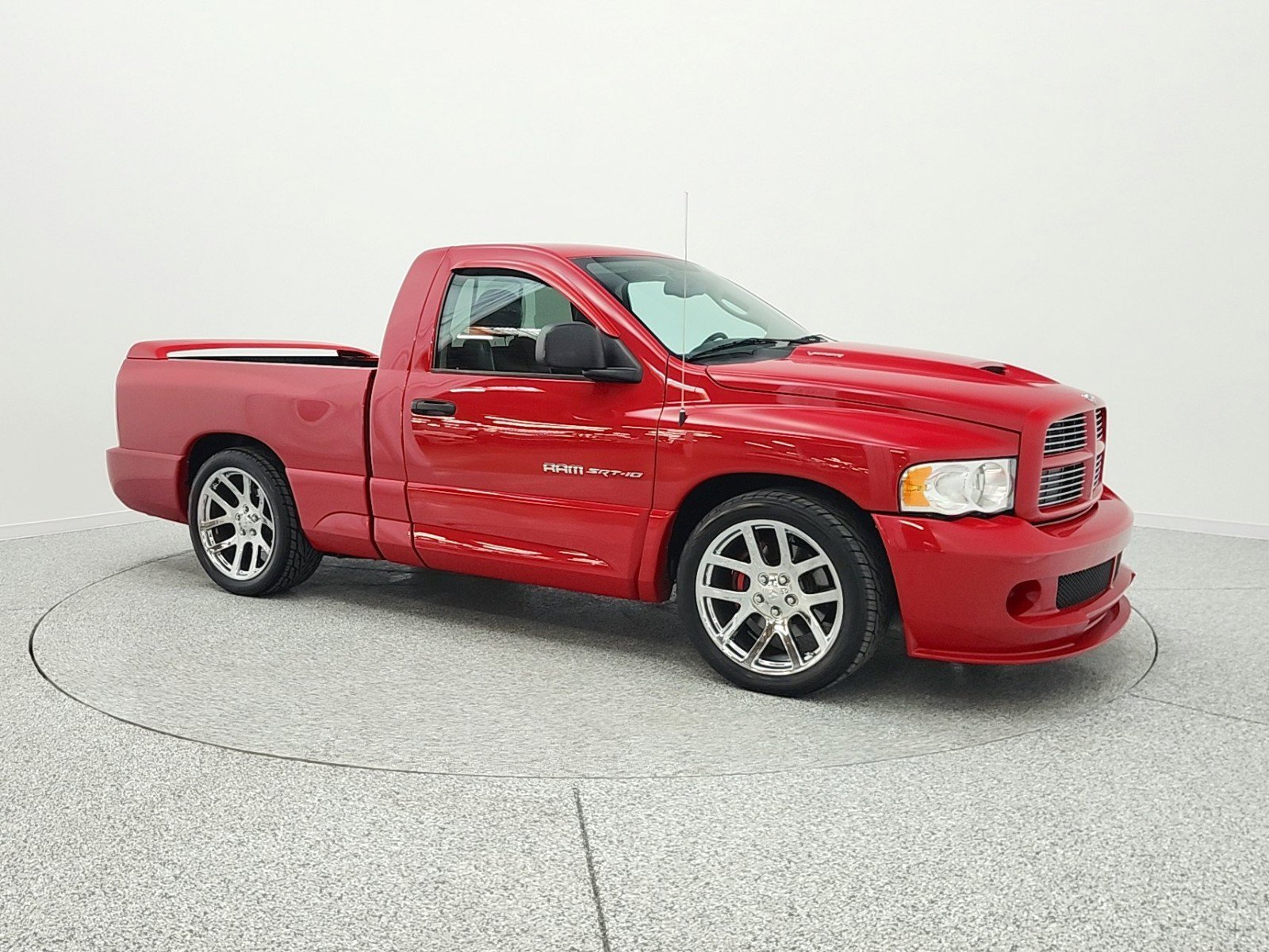 Used 2004 Dodge Ram 1500 Truck 2WD Regular Cab image 3