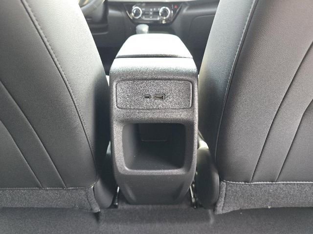 Used 2025 Chevrolet Trax LT w/ Driver Confidence Package image 22