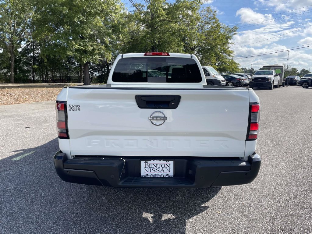 New 2027 Nissan Frontier S RWD image 3