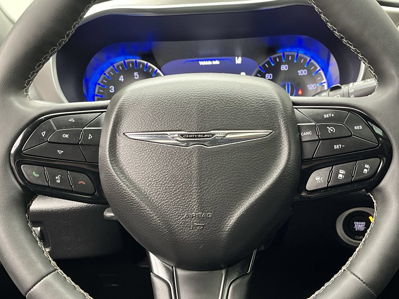Used 2022 Chrysler Pacifica Limited w/ S Appearance Package FWD image 16