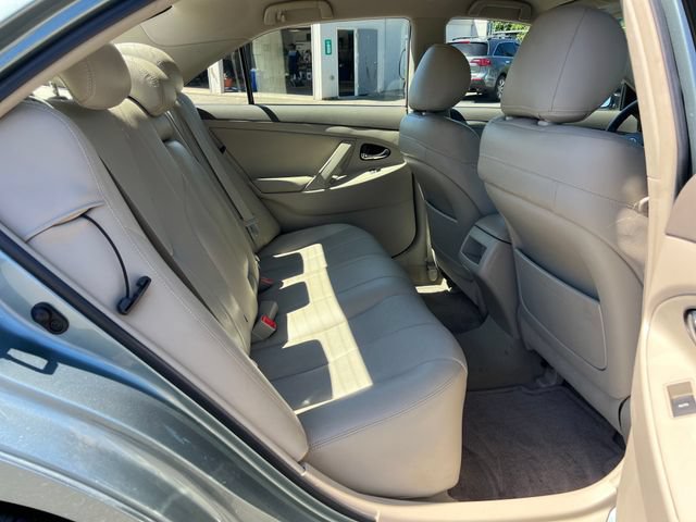 Used 2010 Toyota Camry LE FWD image 10