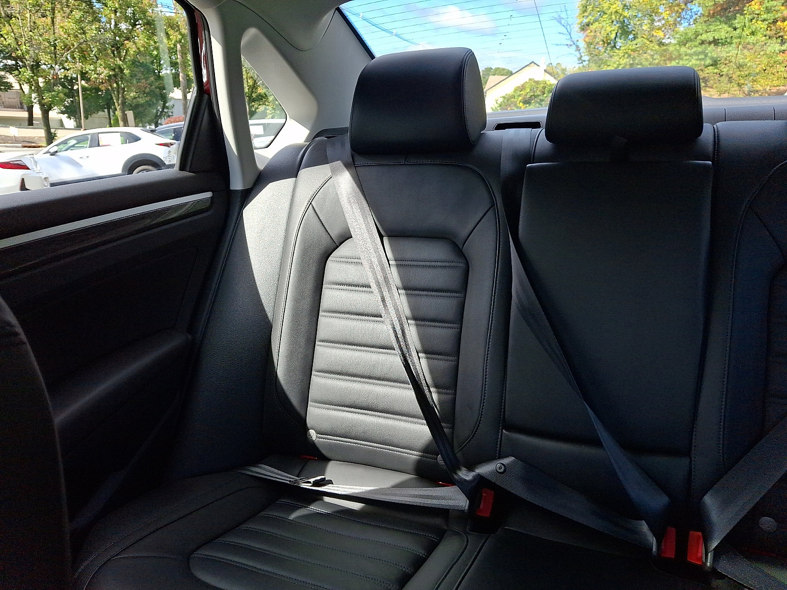 Used 2017 Volkswagen Passat 1.8T SEL Premium FWD image 18