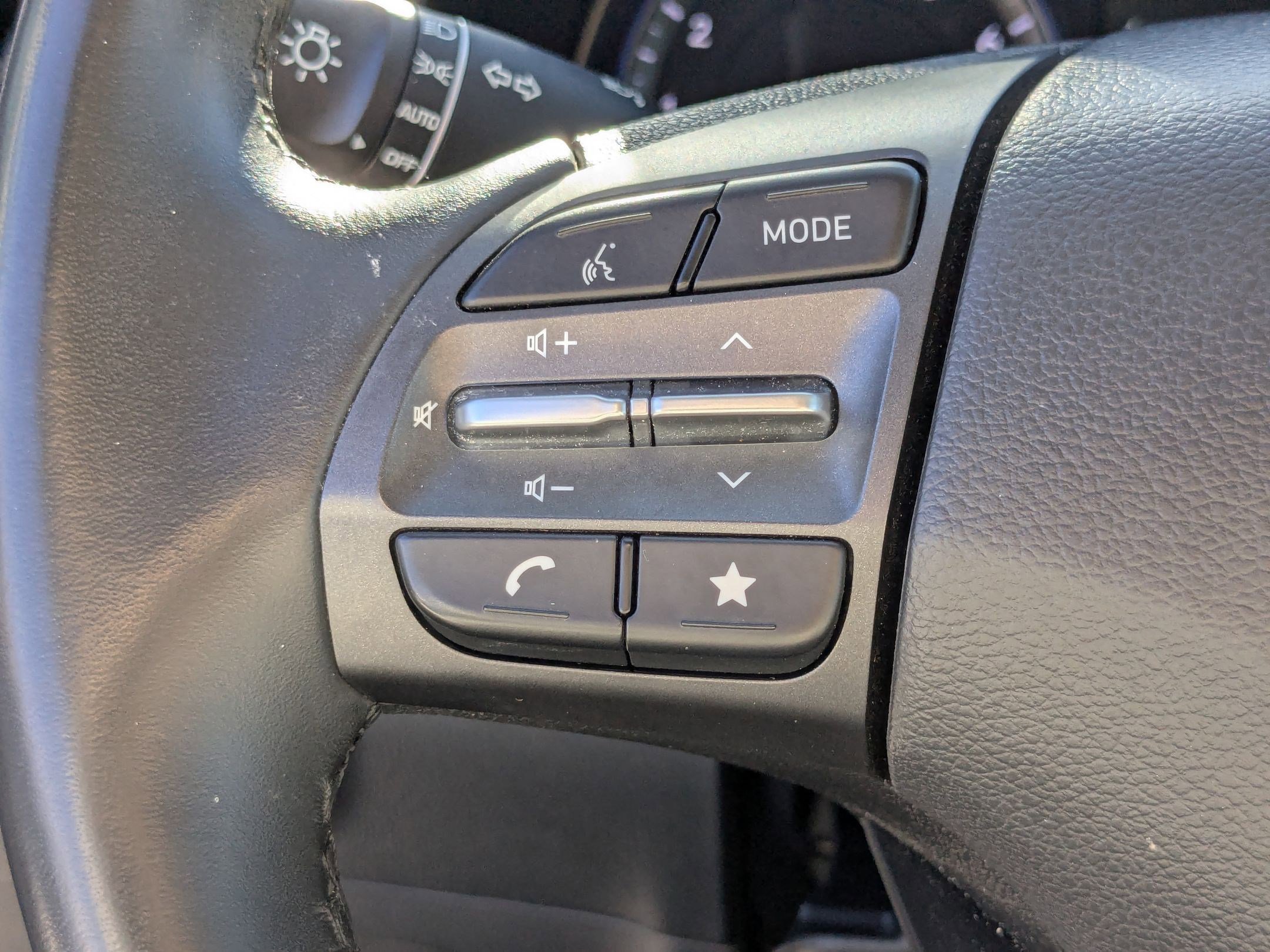 Certified 2022 Hyundai Kona SEL w/ Convenience Package image 19