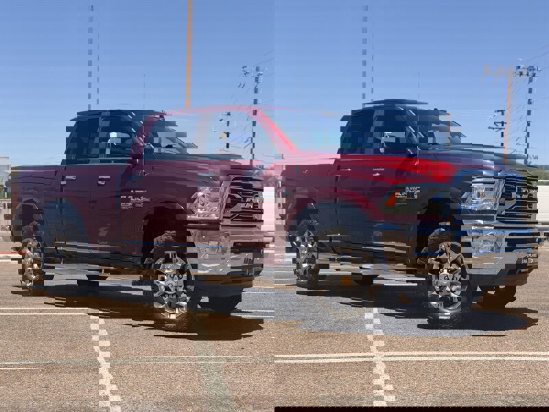 Used 2016 RAM 2500 Limited AWD/4WD image 2