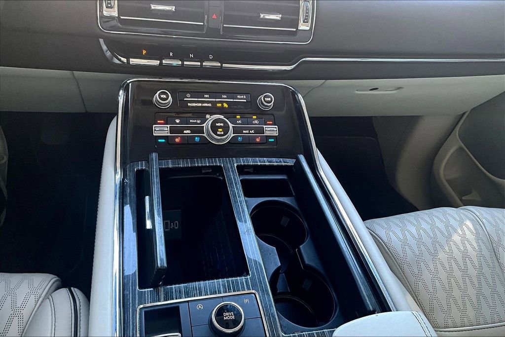 Used 2022 Lincoln Navigator Black Label AWD/4WD image 24