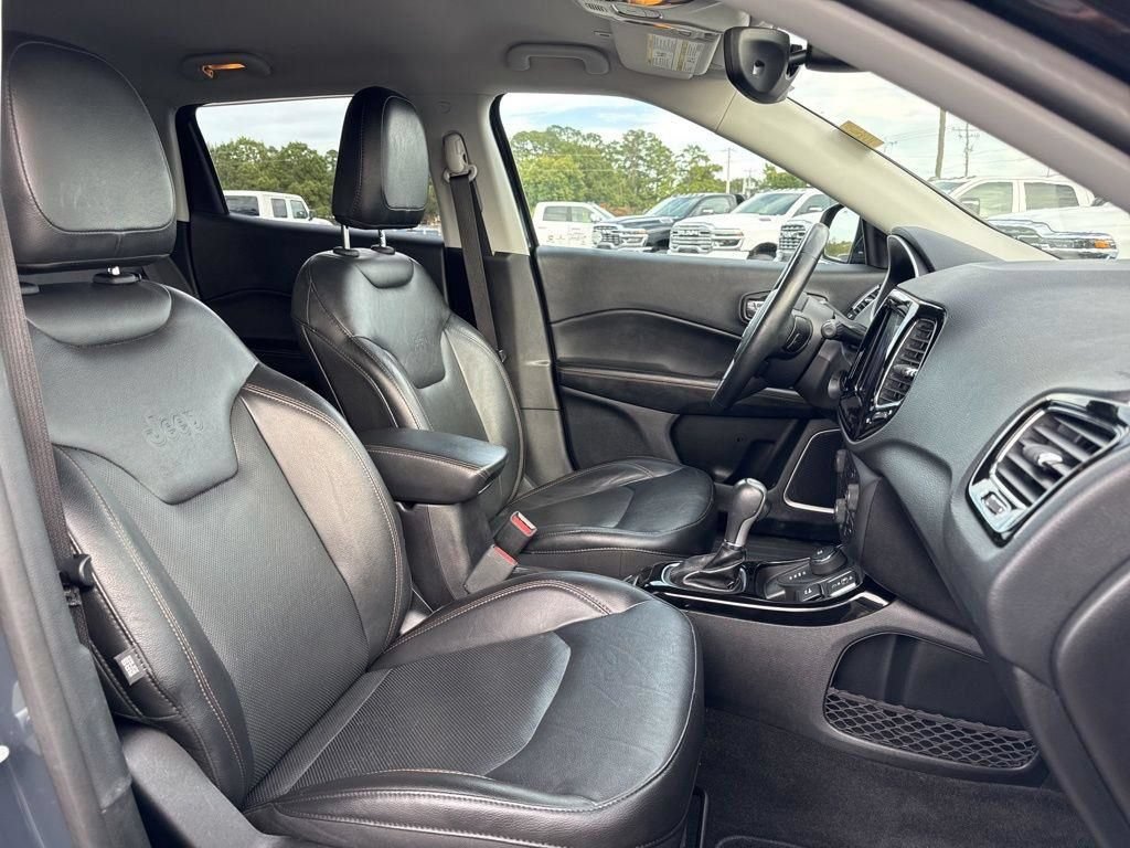 Used 2018 Jeep Compass Limited w/ Navigation Group AWD/4WD image 24