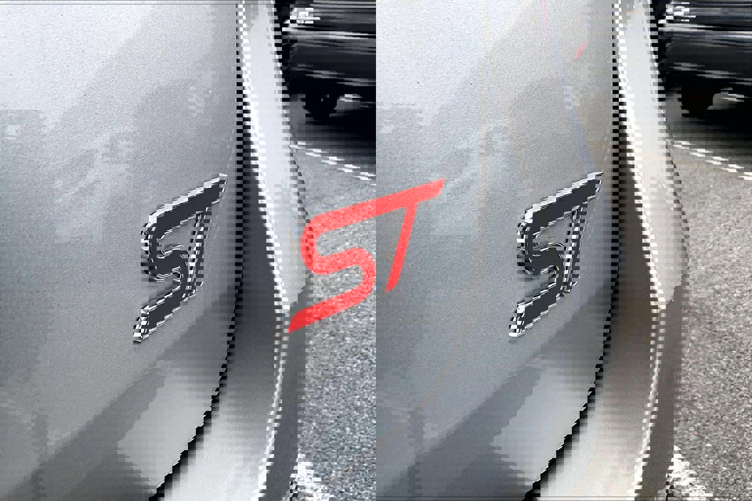 Used 2022 Ford Explorer ST w/ Equipment Group 401A image 8