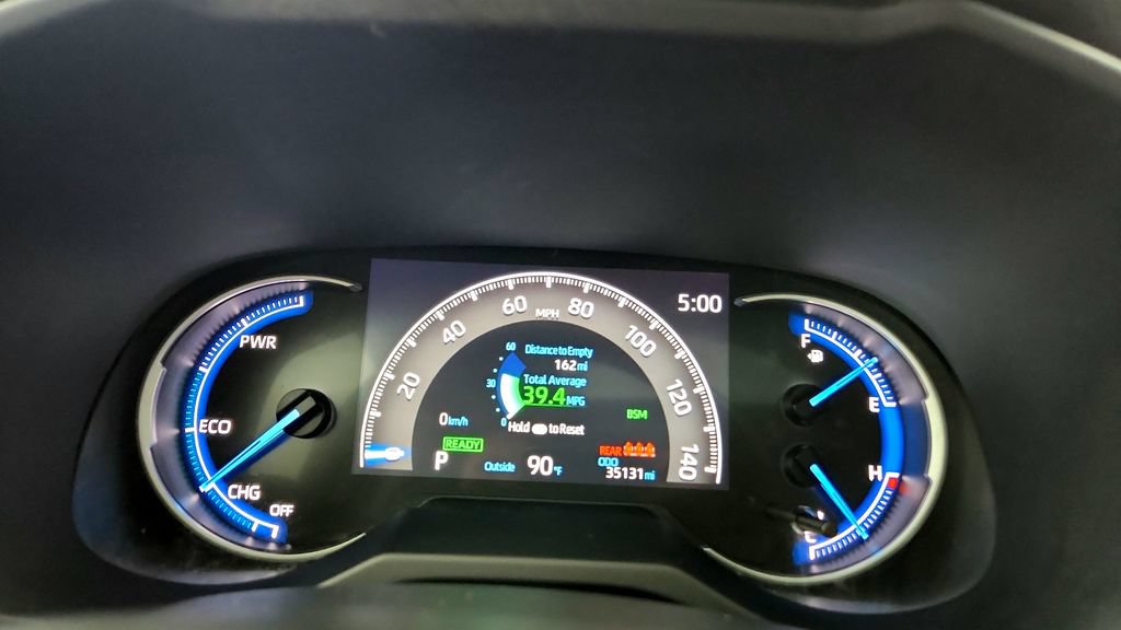 Used 2023 Toyota RAV4 XLE Premium AWD/4WD image 27