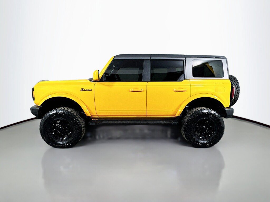 Used 2021 Ford Bronco Outer Banks AWD/4WD image 2