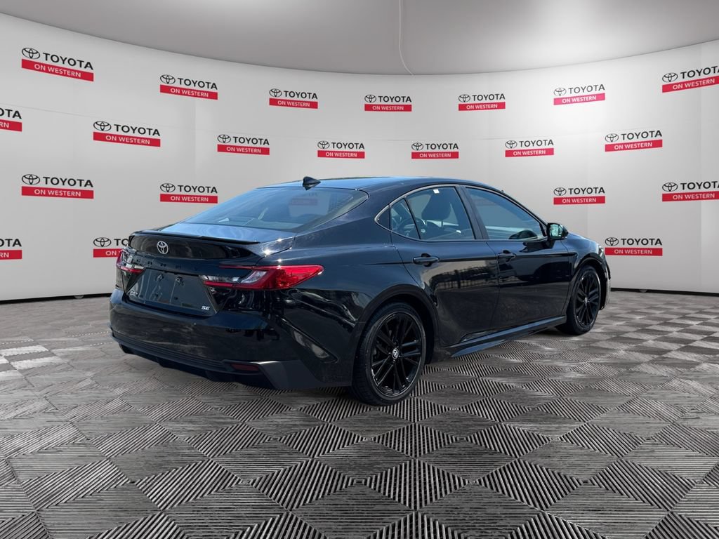 Certified 2025 Toyota Camry SE FWD image 5