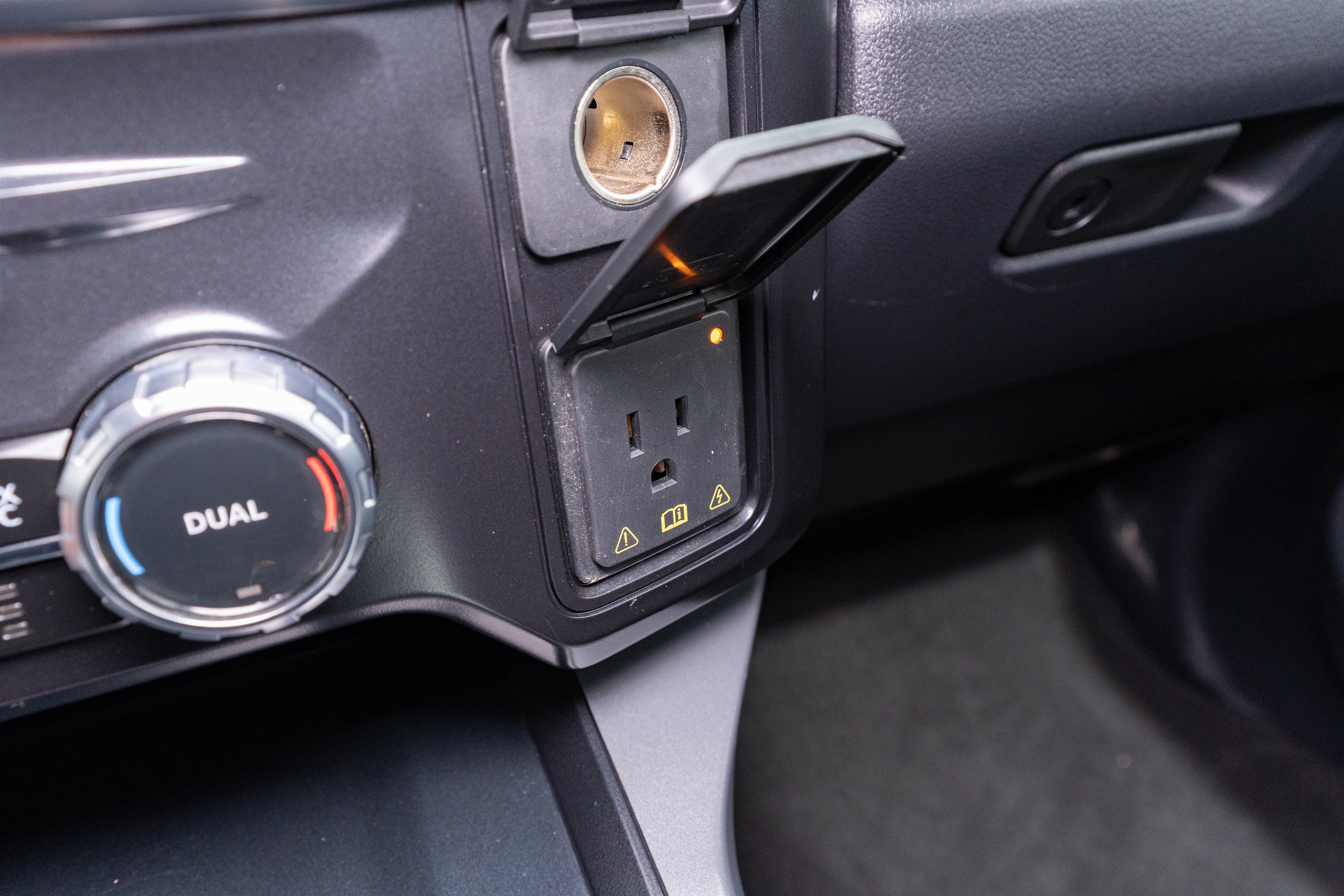 Used 2025 Ford F250 Lariat AWD/4WD image 25