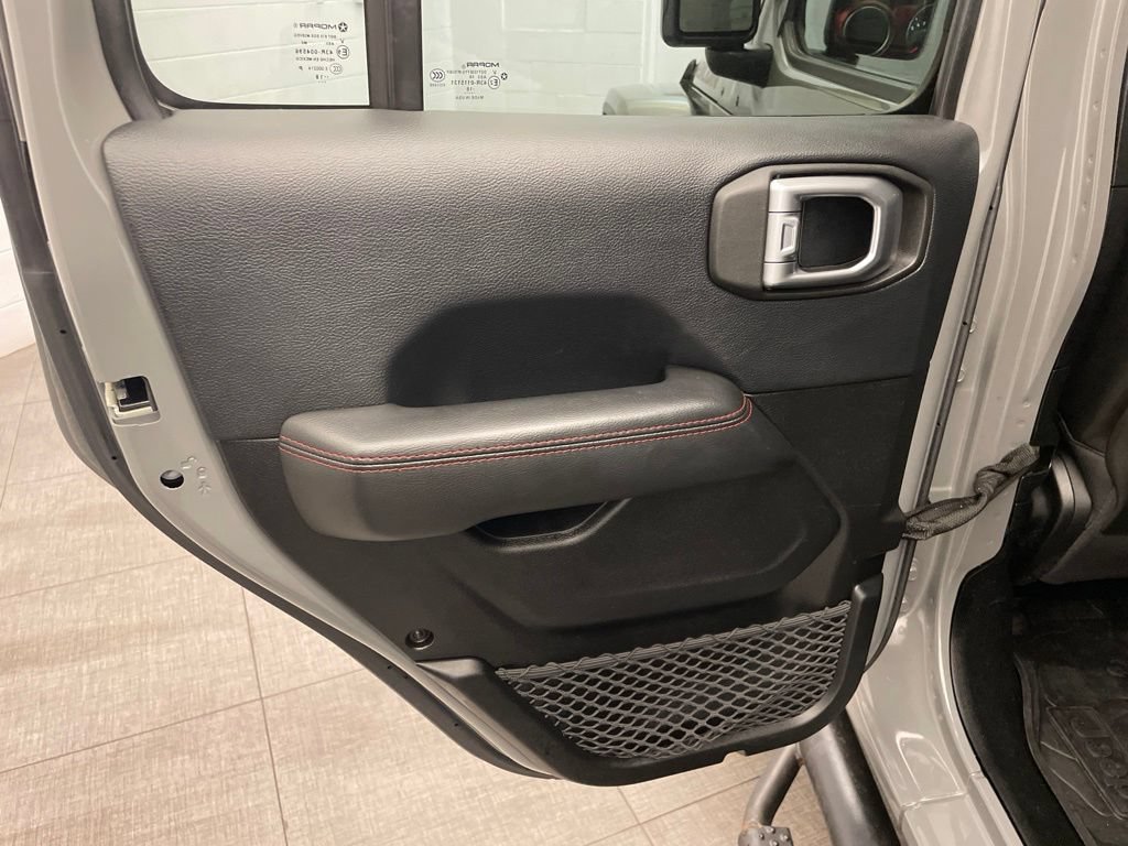 Used 2018 Jeep Wrangler Unlimited Rubicon AWD/4WD image 23